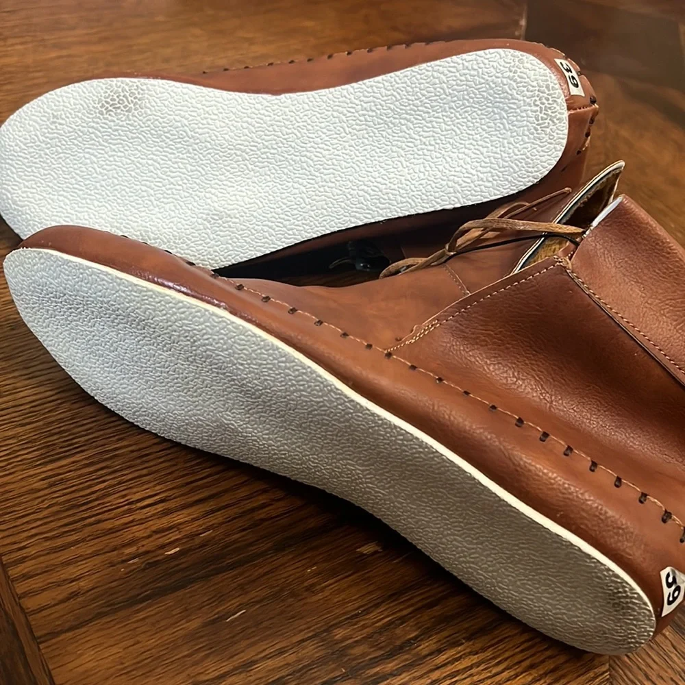 Moccasin shoes size 8 1/2 - Picture 6 of 6